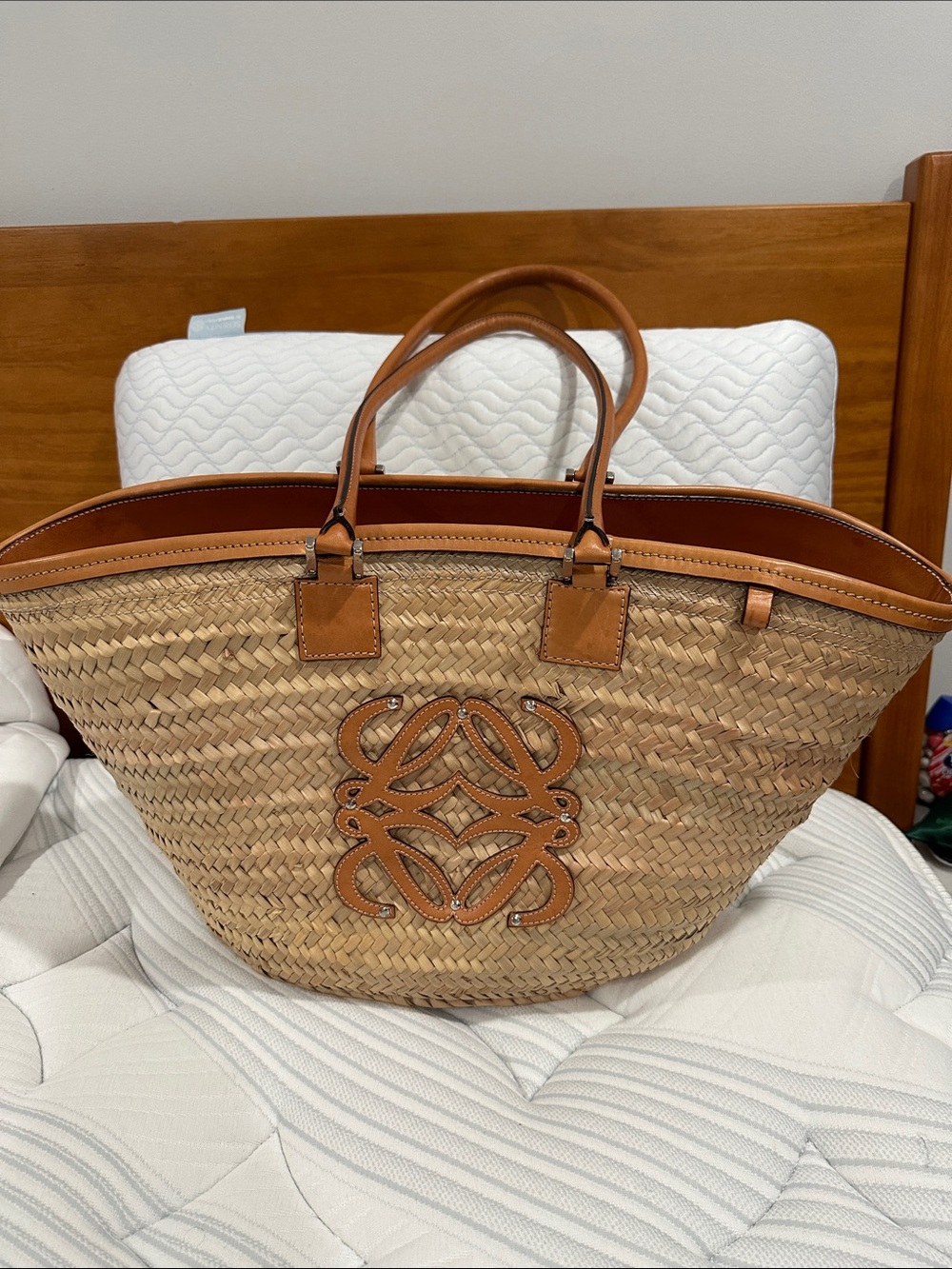 Loewe Anagram Natural Straw Tote Tan Leather Trim w/ pochette - pink interior